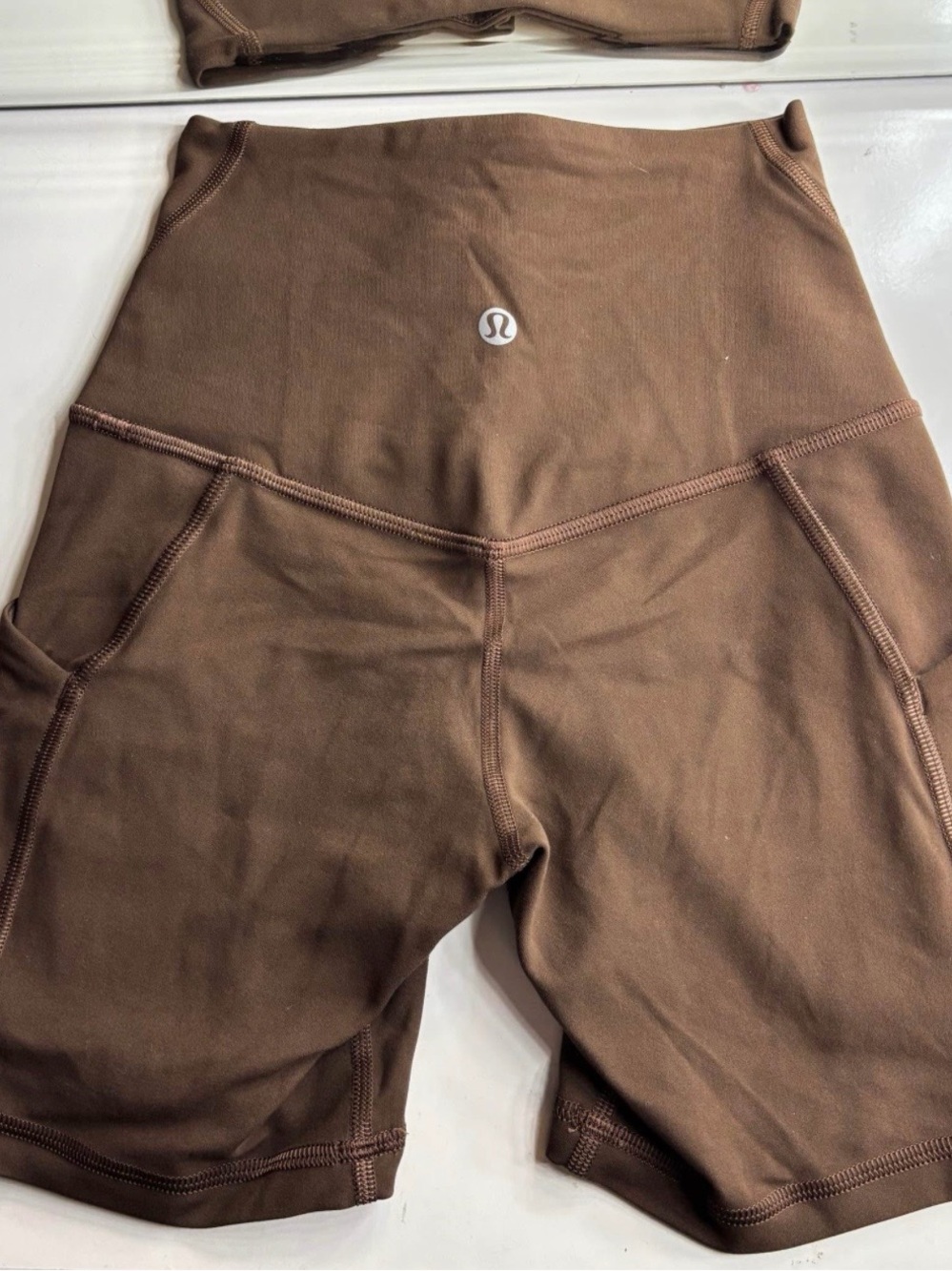 Lululemon Align Shorts with Pockets 6”
